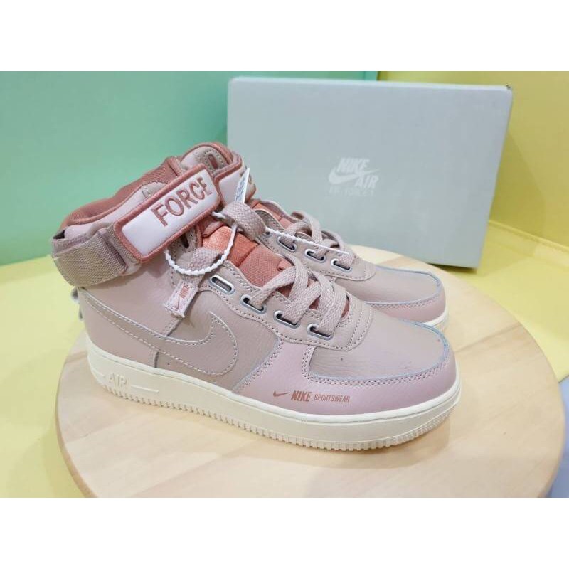 SEPATU Nike Air Force 1 High Utility