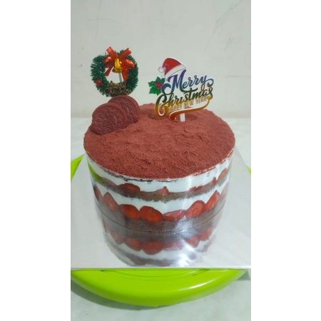 

Tart Red Velvet Oreo Versi Natal