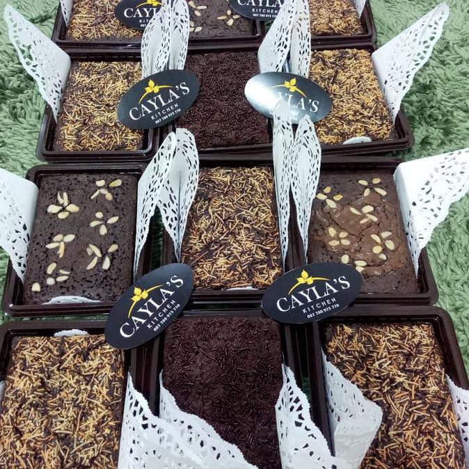 

Terlaris! Brownies Panggang Premium Nyoklat Legit Halal