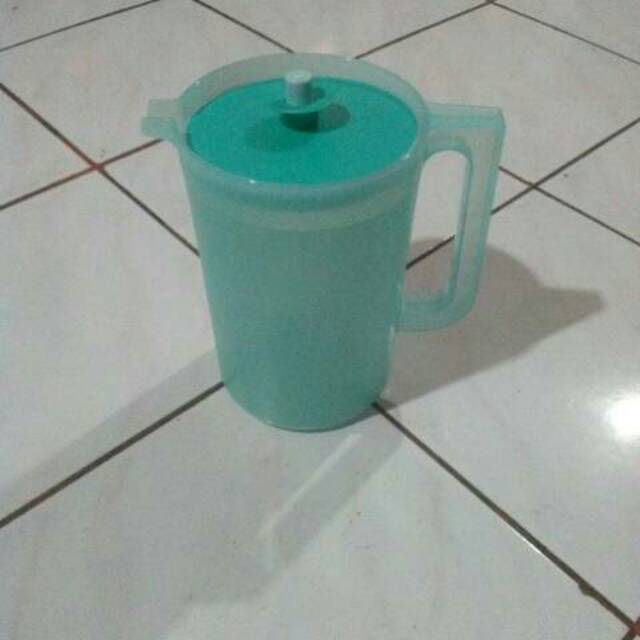 Teko / Pitcher 2L Tosca Tupperware