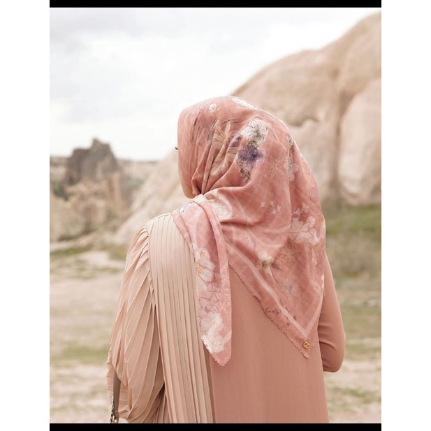 buttonscarves sofya spice baru