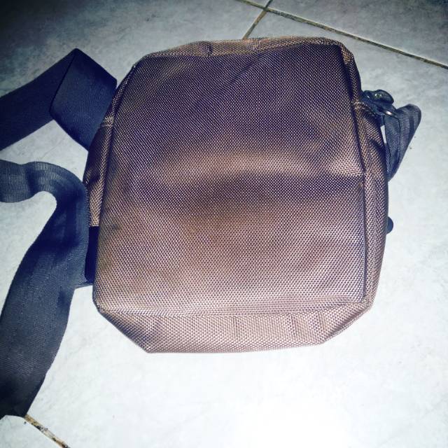Tas selempang subway..