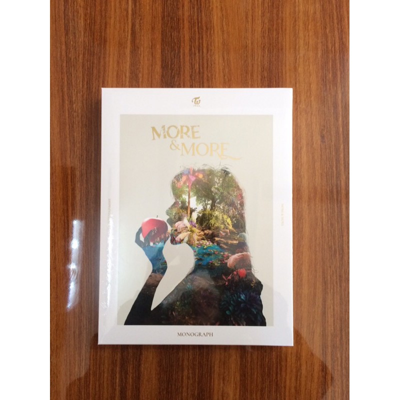 TWICE - More&More Monograph