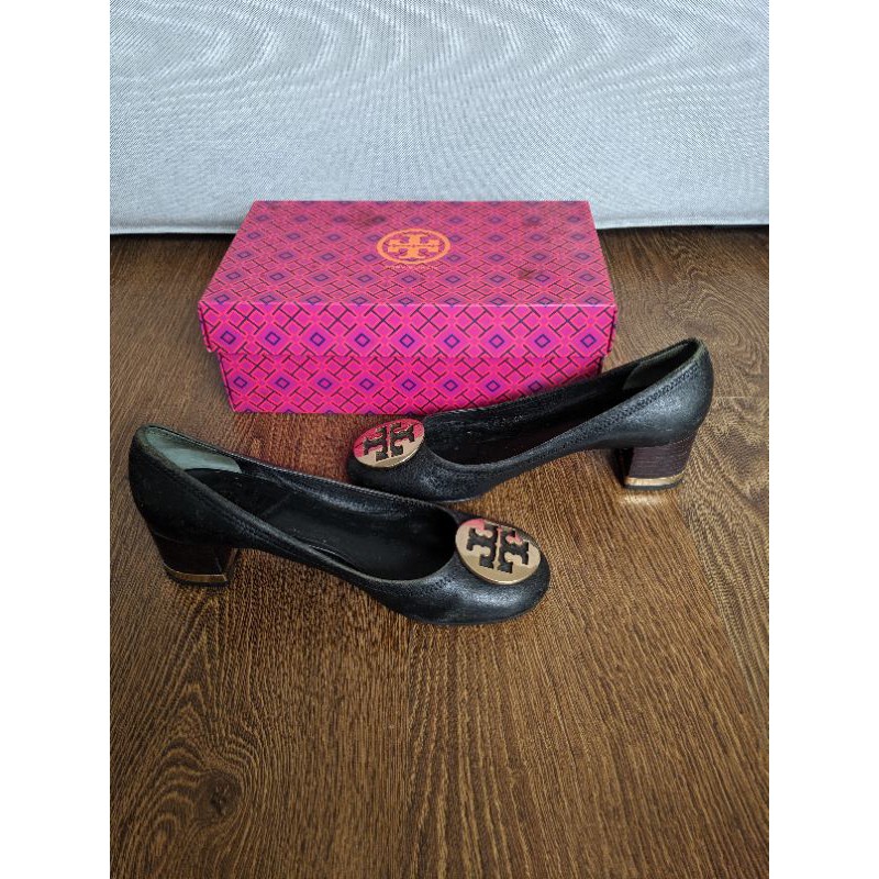tory burch amy pump preloved