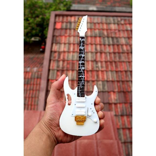 Miniatur Gitar Ibanez JEM7V White Steve Vai Signature