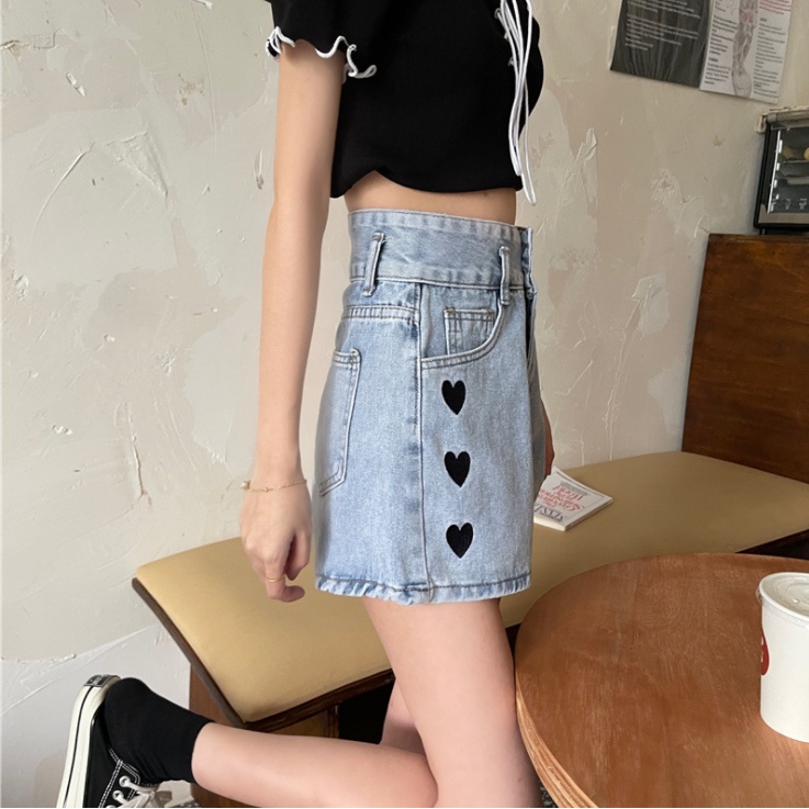 Celana Pendek Denim Celana JEANS High Waist Korean Style Celana Denim Wanita Motif Love Lingkar Kaki Lebar Celana Pendek Longgar