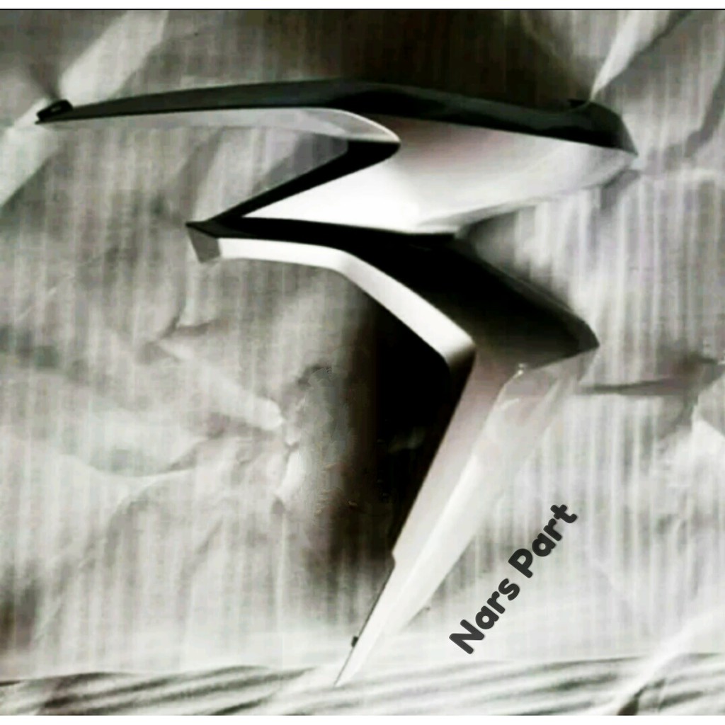 Cover Tebeng Sayap kiri vario 125 150 LED 2018 2020 Silver