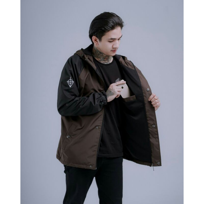 Jaket Casual Pria Jaket Parasut Jaket Outdoor Salviohexia Coklat Hitam