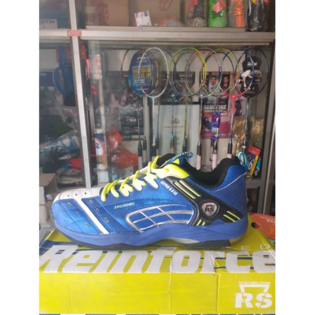 Sepatu badminton RS JEFFER R 820