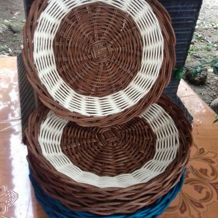 piring rotan anyaman bulat diameter -+24 CM