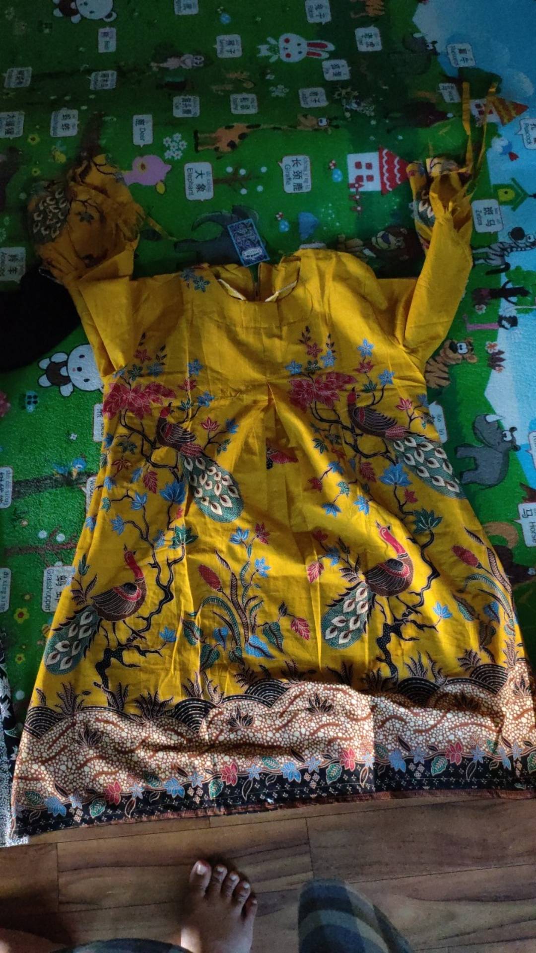 Grosir Terlaris Genes Jelita Tunic Navbor Yelbor Whitbor Creambor Tunik Batik Modern Hrb036