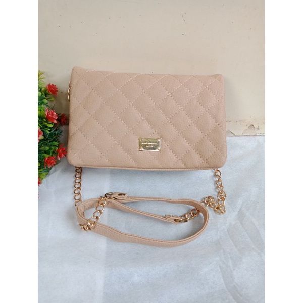 WOMAN PROFESIONAL SLING BAG KULIT,  SLING BAG,  TAS SELEMPANG,  PRELOVED SLING KULIT