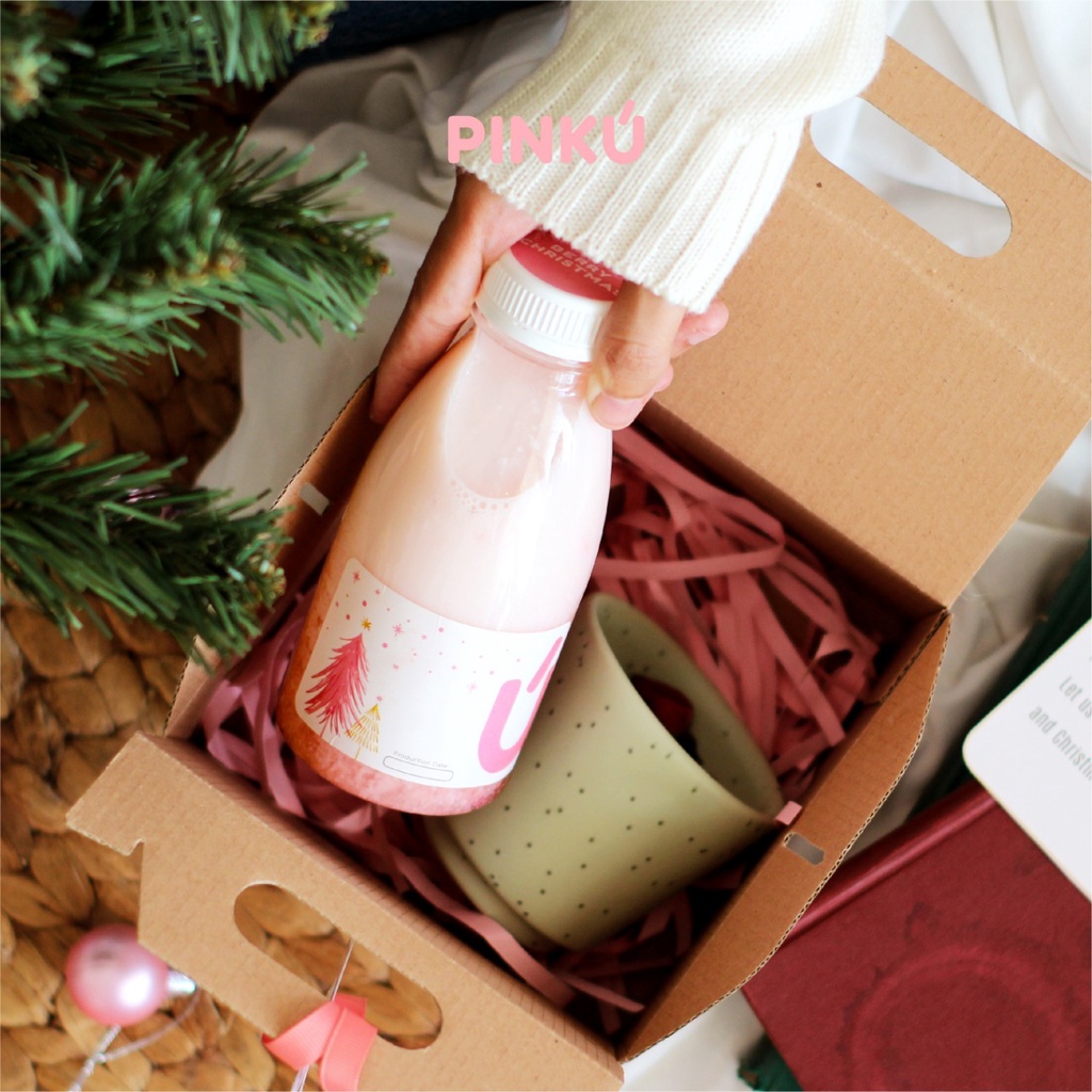 

Hampers Kado Natal Set Mug dan Minuman Set Kemasan Gift Box - Holly Jolly Set [READY STOCK]