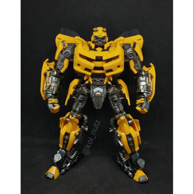 bumblebee legendary toys