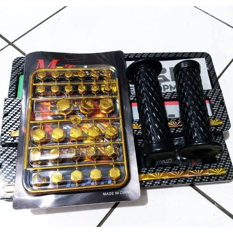 PAKET plat karbon motor dan grip wajik clasik cover baut universal