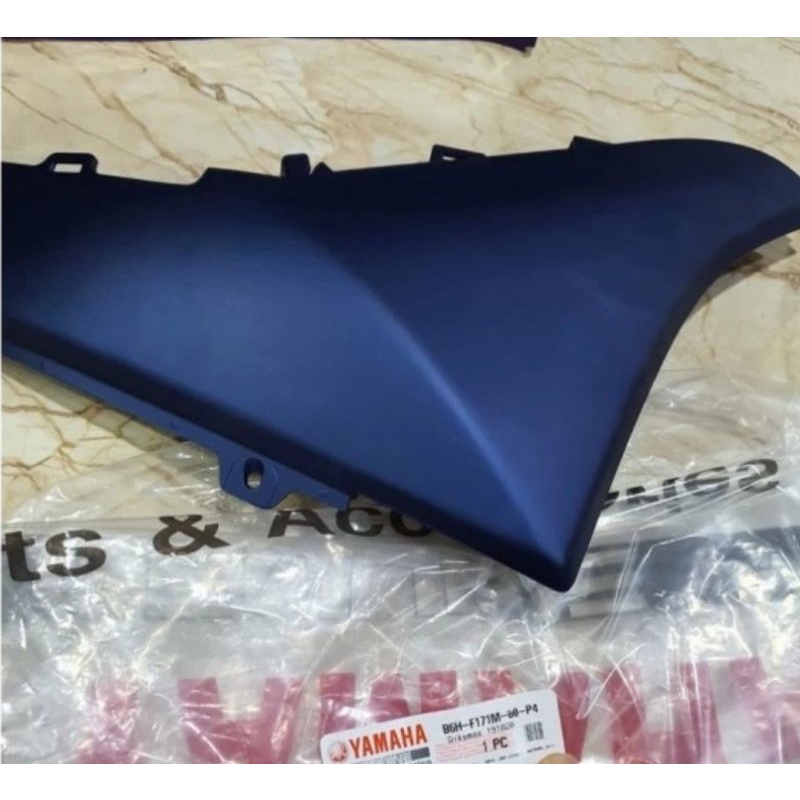 MOLE SIDE SAYAP KANAN BAWAH NEW NMAX B6H F171M 00 P4