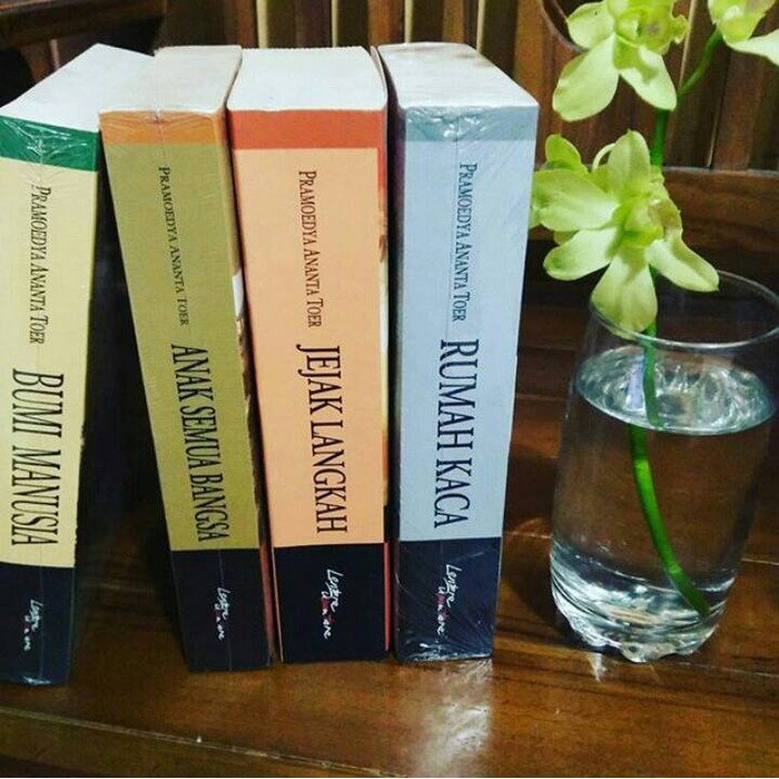 Tetralogi Buru Pramoedya Ananta Toer - Toko Buku Buruh Membaca