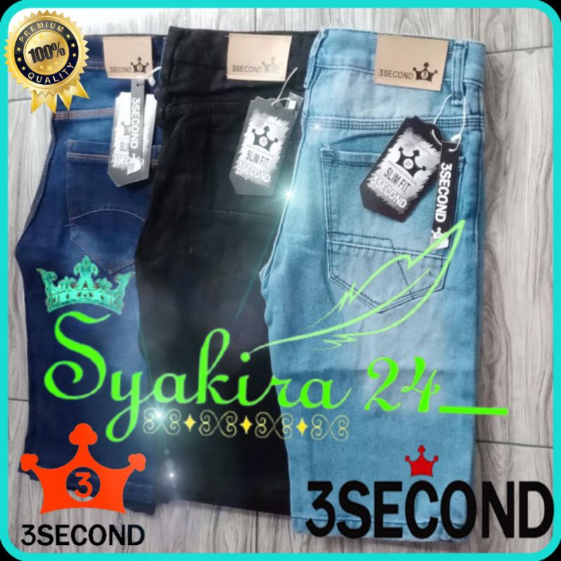 CELANA PENDEK JEANS PRIA THREE SECOND