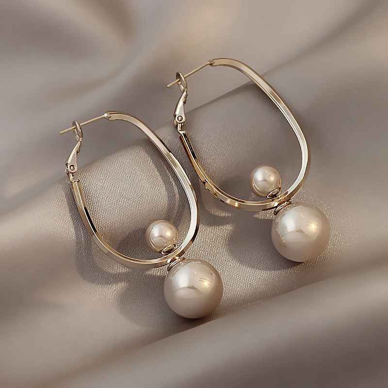 Anting Hoop Juntai Bentuk Elips Aksen Mutiara Gaya Vintage Korea Untuk Wanita