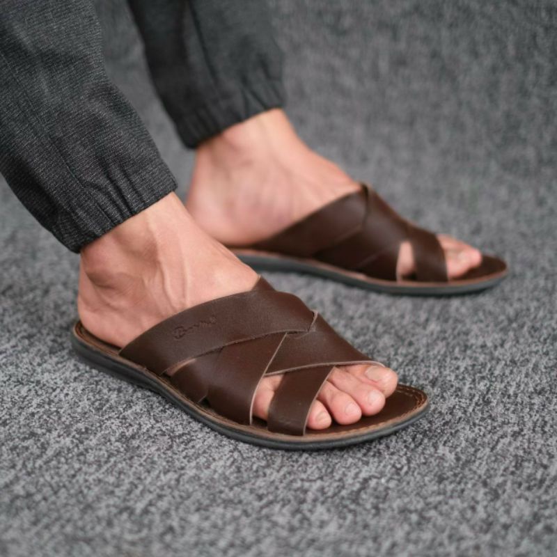 BRLN 004 Brown Sandal Pria Casual Kulit Asli Sendal Slide Sndal Selop Santai Klasik Murah