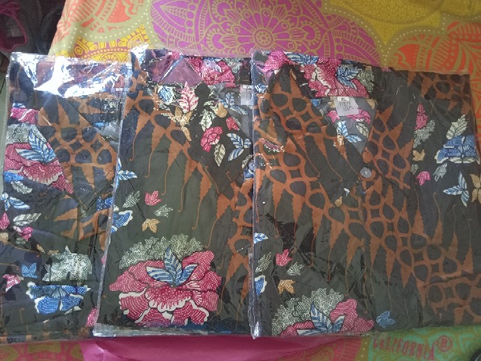 Couple Batik / Seragam Batik / Batik Kebaya Motif Bunga Sepatu Navy