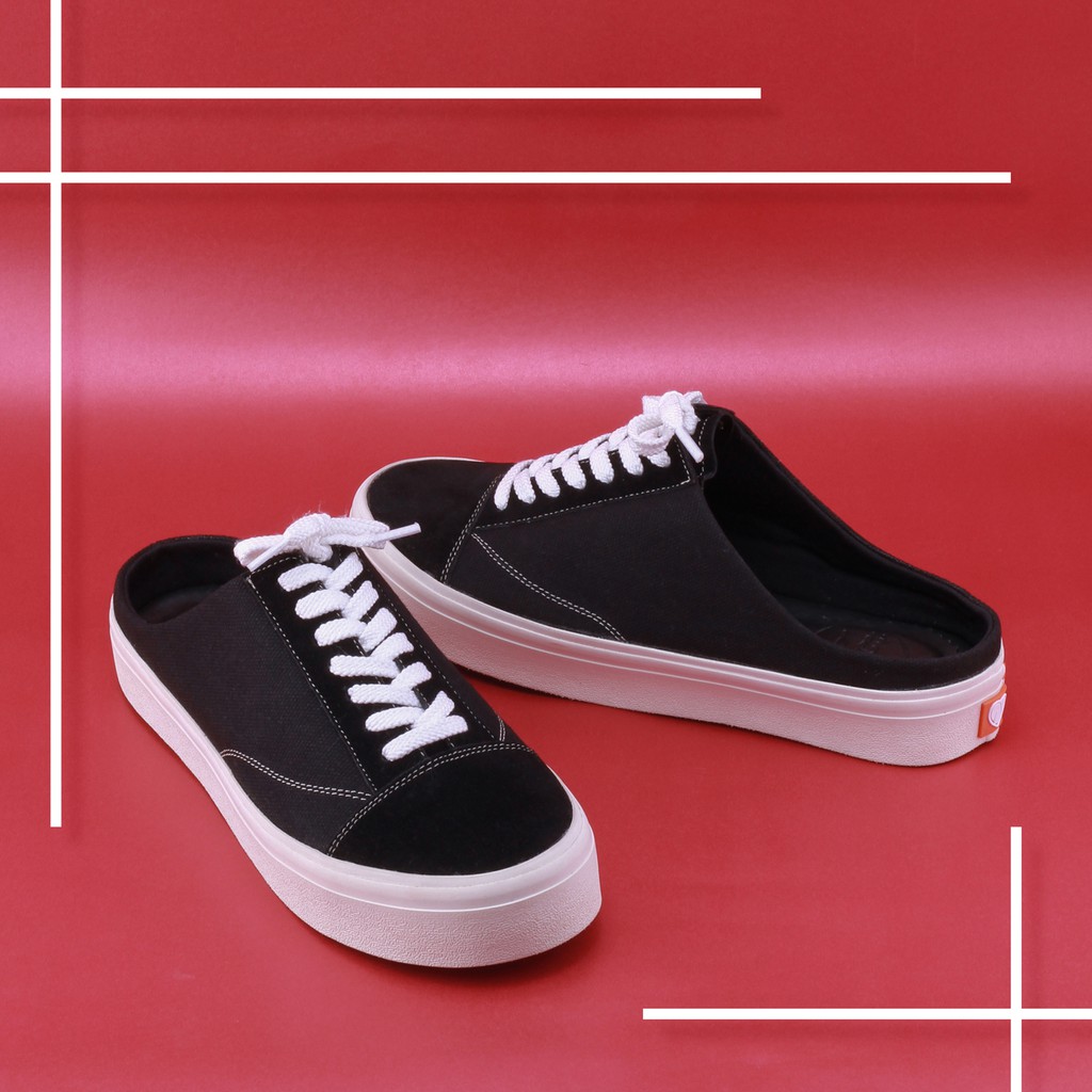 Zora Black | Sepatu Sneaker Slop Slip Simple Wanita Cewek Women Sneakers Footwear | FORIND Favshoes