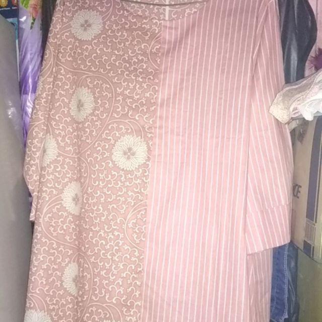 Blus Soft Bunga Salur Baju Atasan Batik Wanita Kerja Modern.