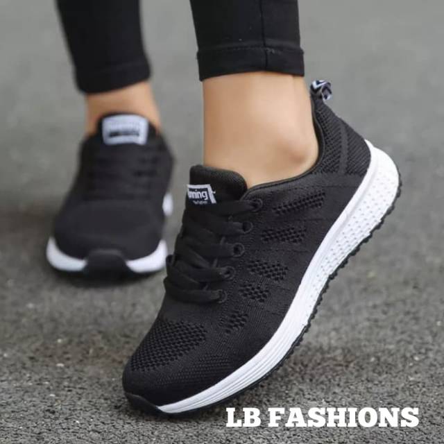 sneaker wanita/sepatu sneaker murah/sepatu sneakers wanita/sepatu putih cewe/sneaker putih