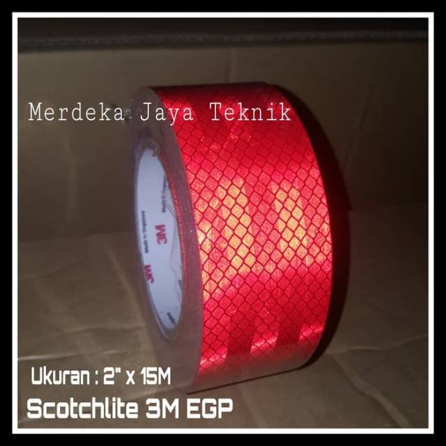 

Stiker 3M Diamond Grade Reflective Scotchlite Sarang Tawon Warna merah Ukuran 2"IN x 15.M