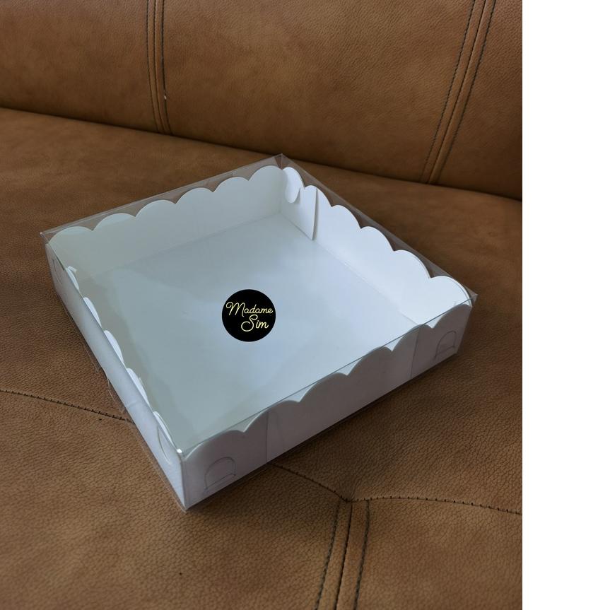 

✳ BOX MIKA PUTIH - DUS KUE - KOTAK - KARDUS 20.5 x 20.5 x 4.5 CM (ISI : 10 PCS) ➺