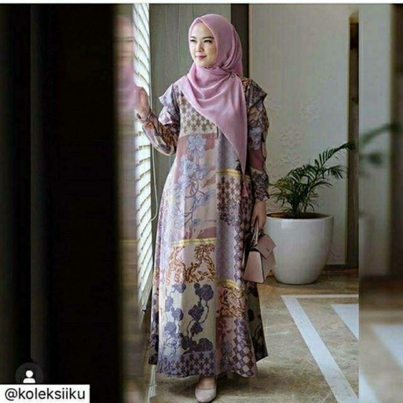 Camara dress lilac by Ria Miranda PRELOVED