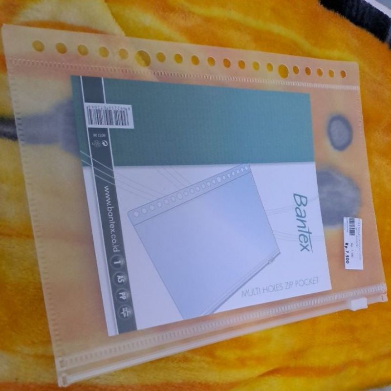 

Zipper pocket binder A5
