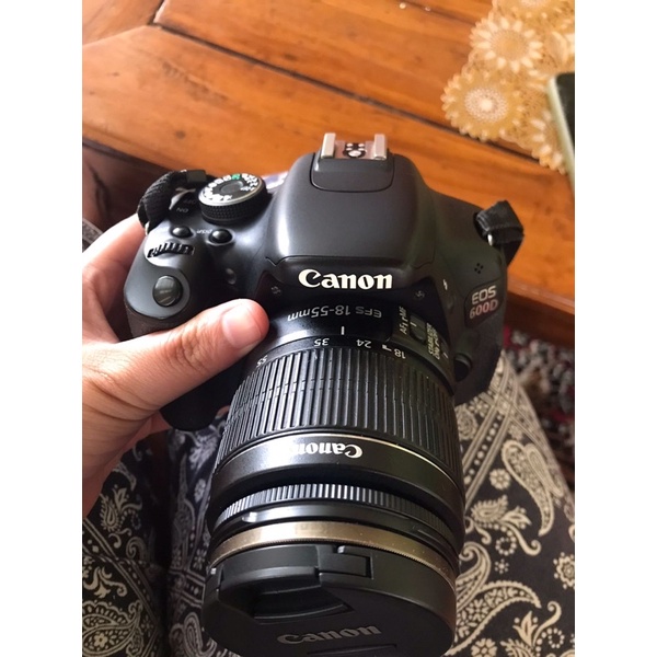 dslr eos 600D