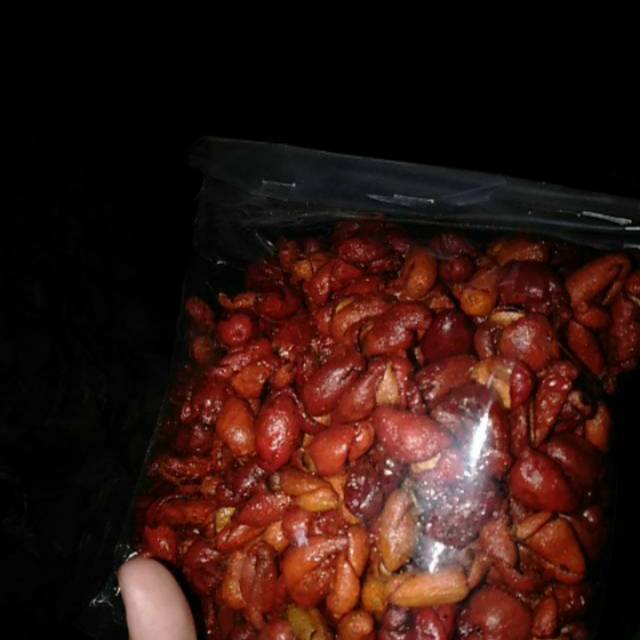 

Keripik kulit melinjo wuenakk