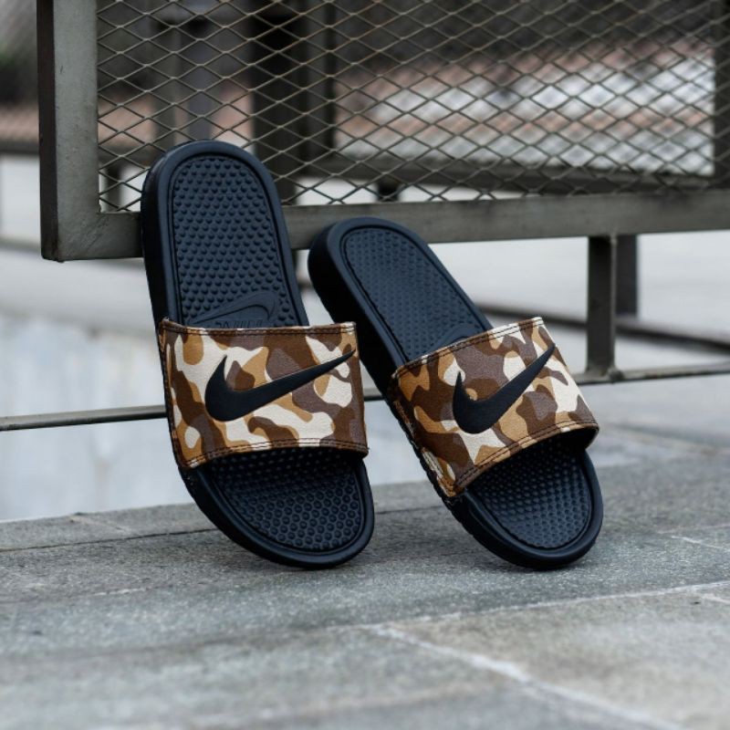 Nike Benassi Camo Green