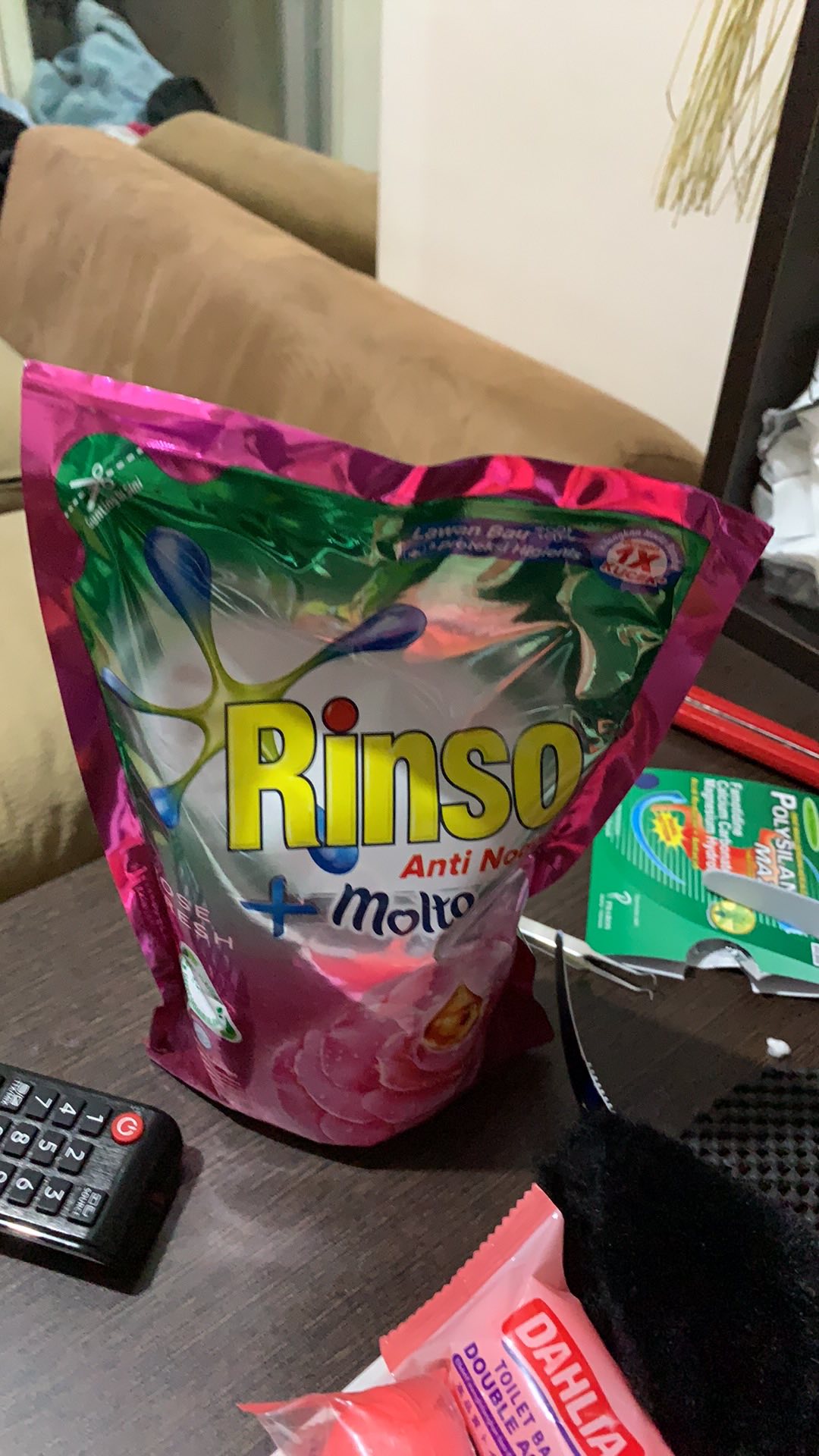 Rinso Molto Rose Fresh Liquid 750 Ml