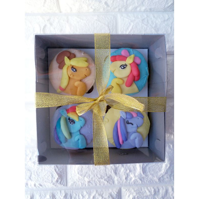 

CUP CAKE CUSTOM