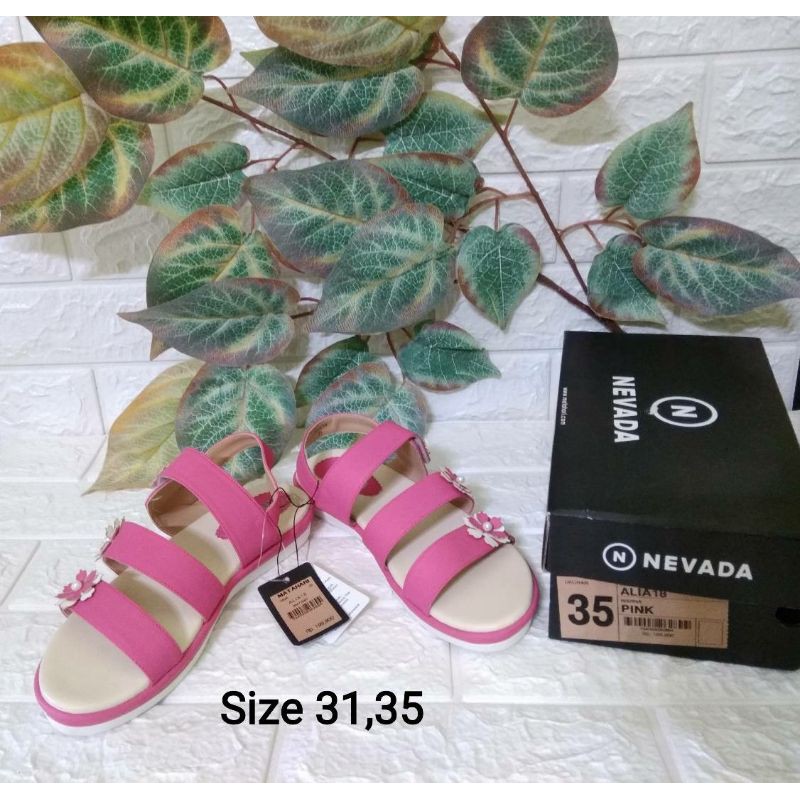 sandal Nevada anak
