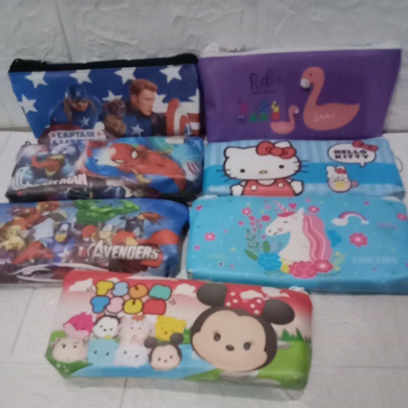 

TEPAK/TEMPAT PENCIL RESLITING 7 GAMBAR KARAKTER MURAH CEWEK COWOK , WARNA LIST CHAT BAHAN BANTAL BESAR 1 PCS