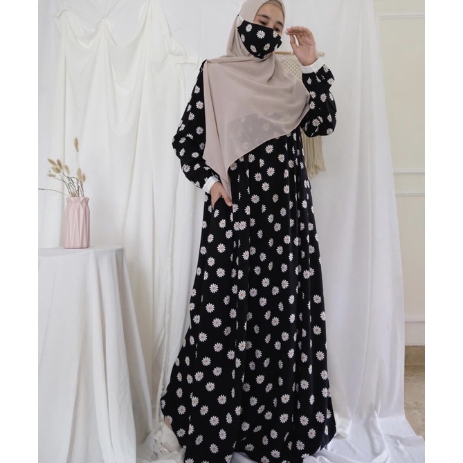 Naia dress by sabinaselly