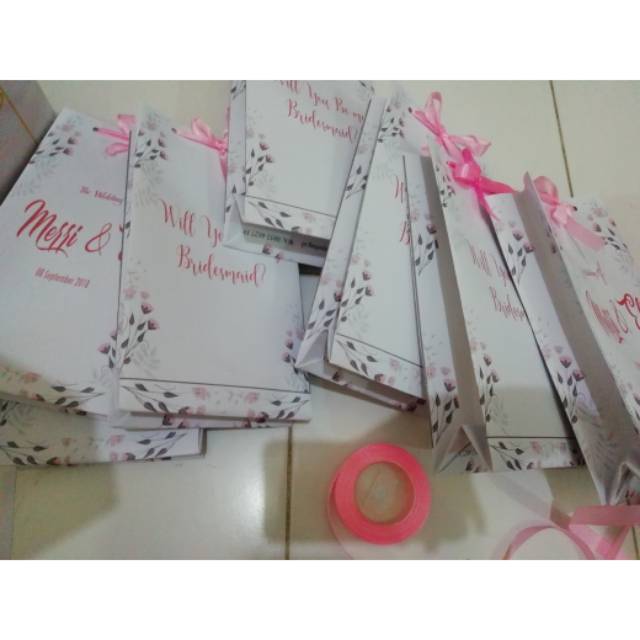

Paperbag bridesmaid