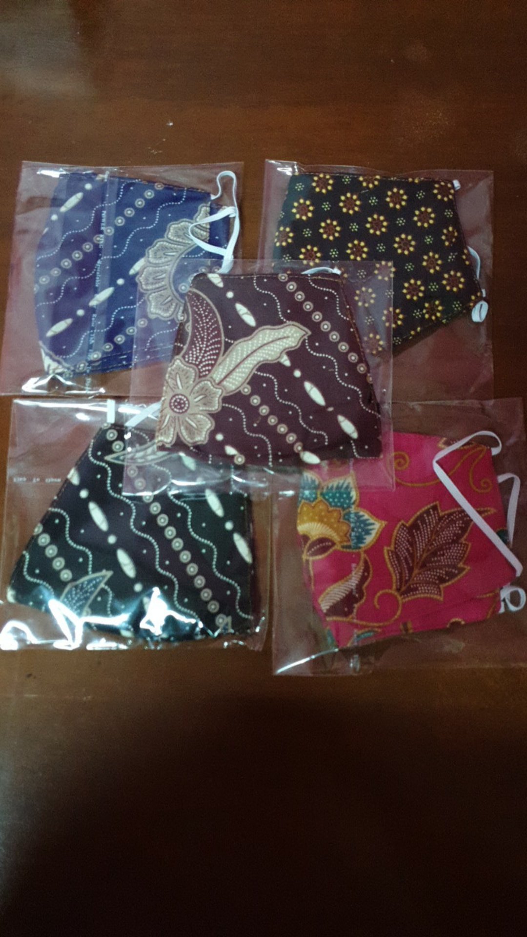 Masker Kain Batik Solo 3ply Washable/earloop & Headlop