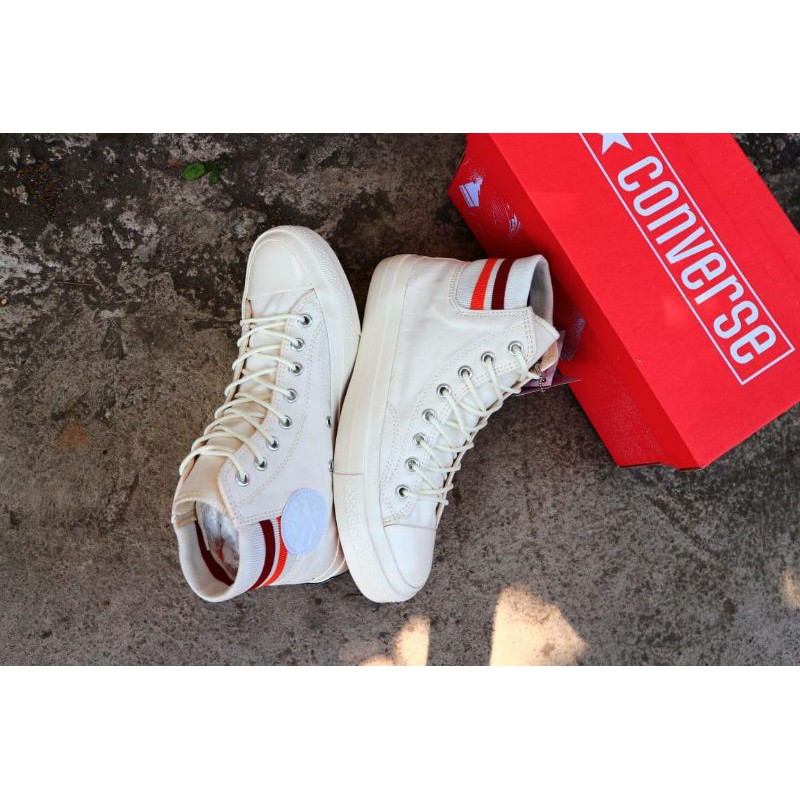 converse all star retro high white chuck sneakers converse chuck high karet premium tag bnib