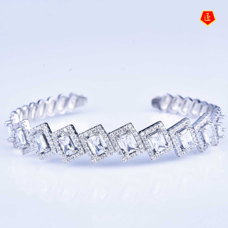 [Ready Stock]Fashion Exquisite Micro-Inlaid Diamond Pig Nose Bracelet