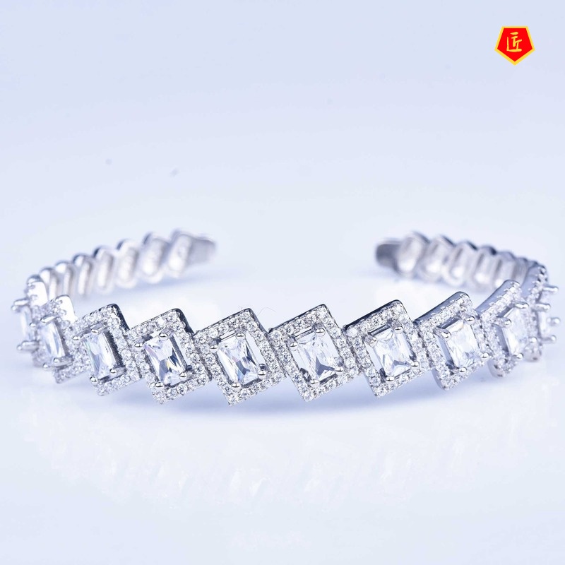 [Ready Stock]Fashion Exquisite Micro-Inlaid Diamond Pig Nose Bracelet