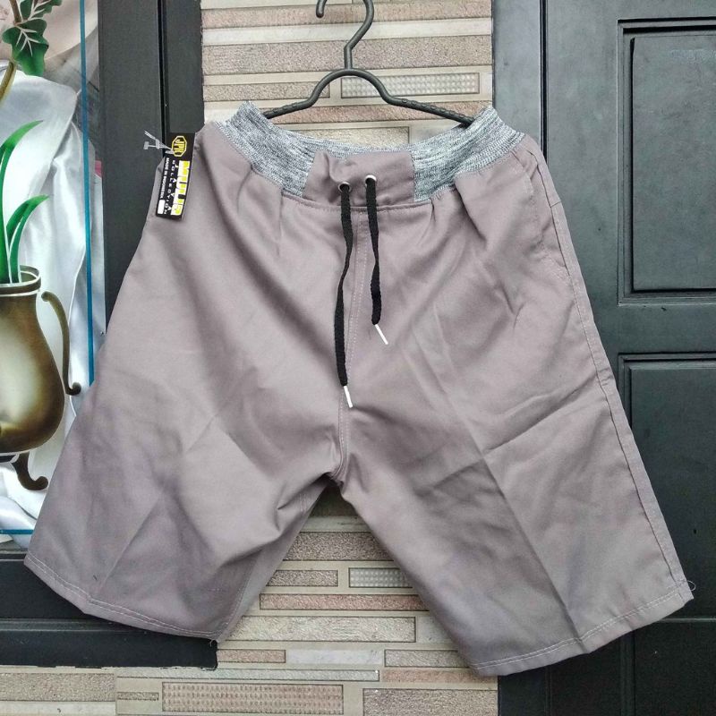 Celana Pendek Chinos Ukuran XL