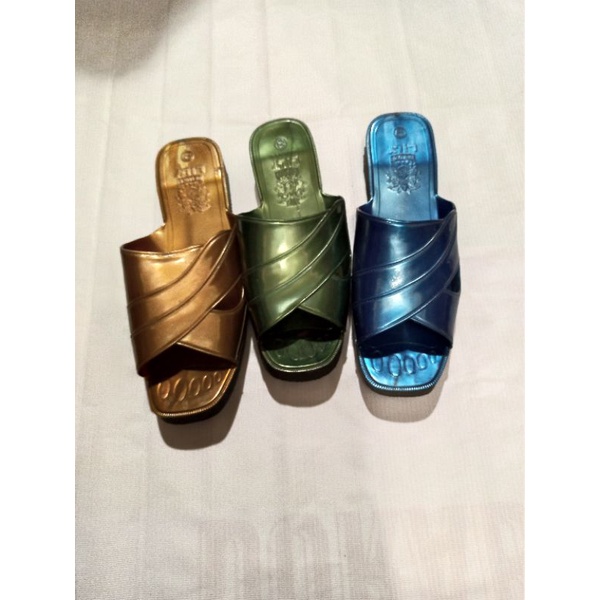 Sendal Selop Pria 'Lily Satu List'