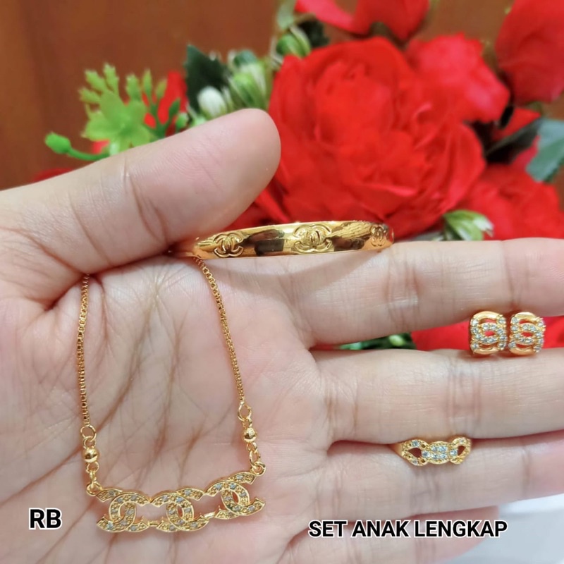 PERHIASAN TITANIUM ANAK PERMATA SET ZIRCON GOLD LIMITED EDITION | COD