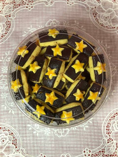

Kue kering stick chocobelt 500 gram by Trysal Cookies & Bakery