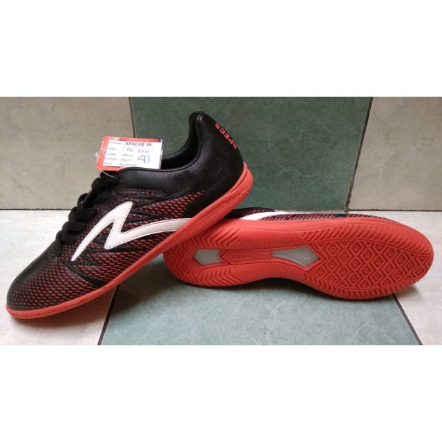 SPECS FUTSAL - APACHE IN RED POPPY